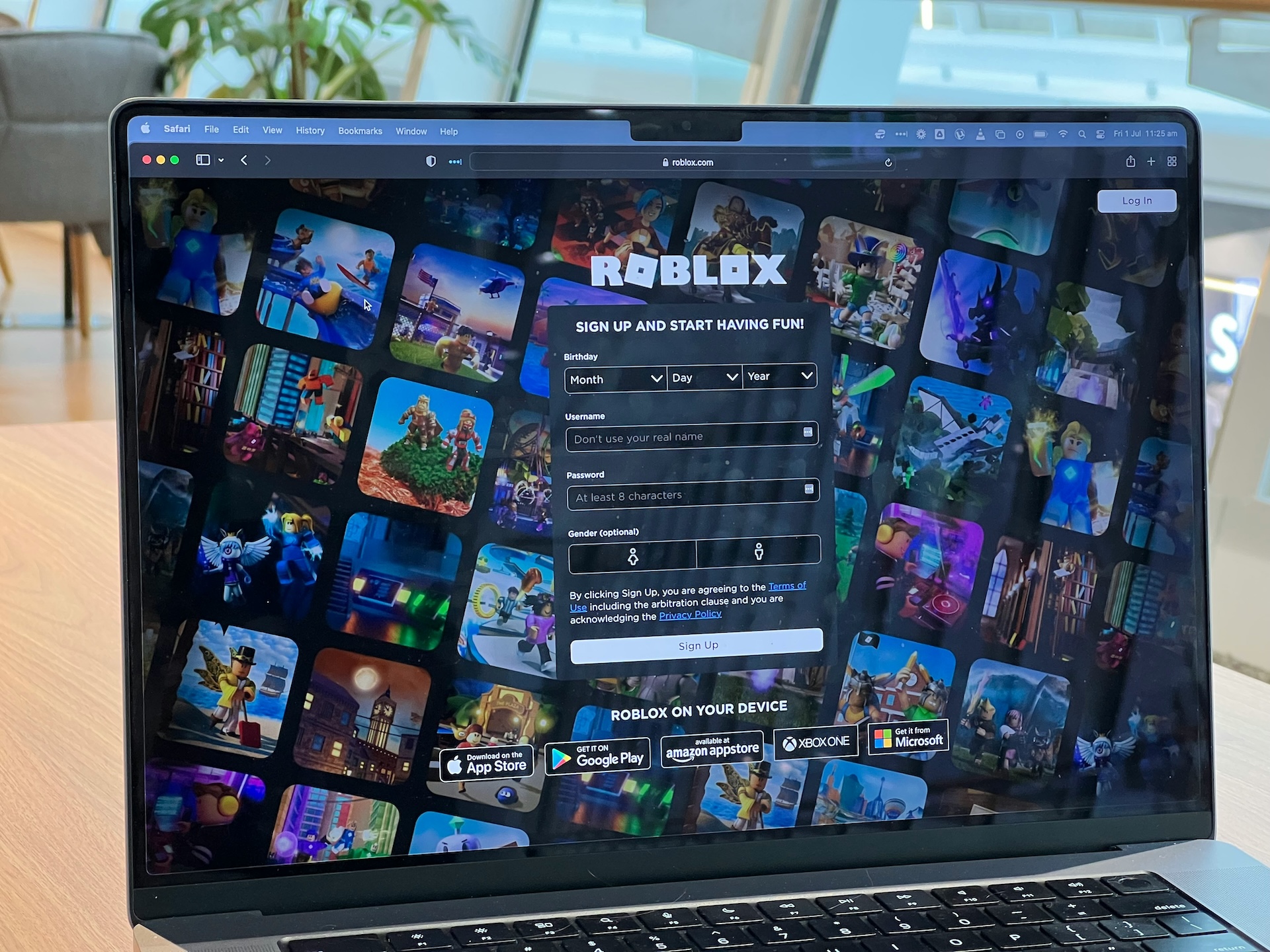Loot boxes, FOMO, and fake scarcity: 8 dark patterns brands must audit before launching in Roblox